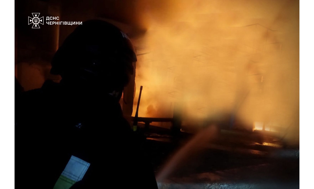 Старостат, лісництво, ферма і "критичка": ворог атакував Чернігівщину