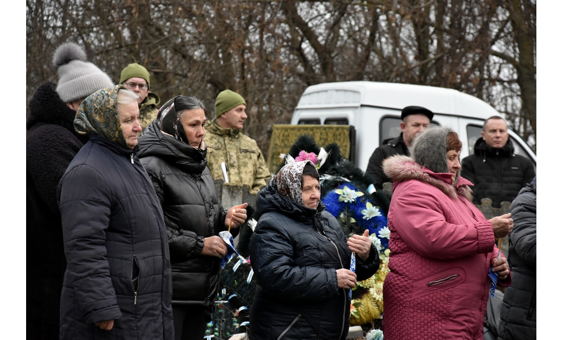 Навідник гармати помер вдома: громада прощалася з 51-річним захисником