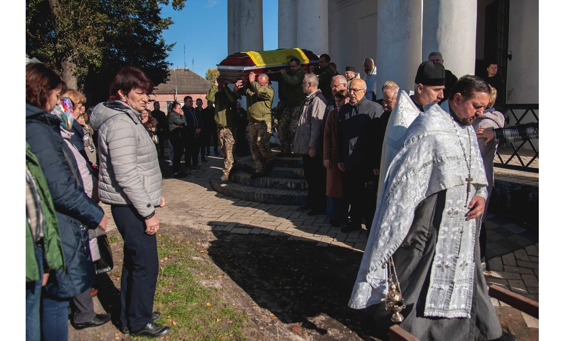 У Ніжині поховали загиблого під Лиманом бійця