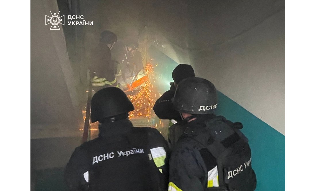 Удар по будинку, атака на підстанцію: обстріли Чернігівщини за добу