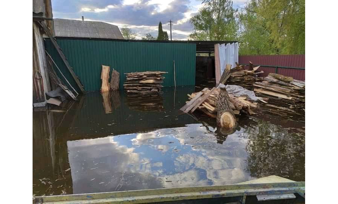 Через повінь звільнили старосту