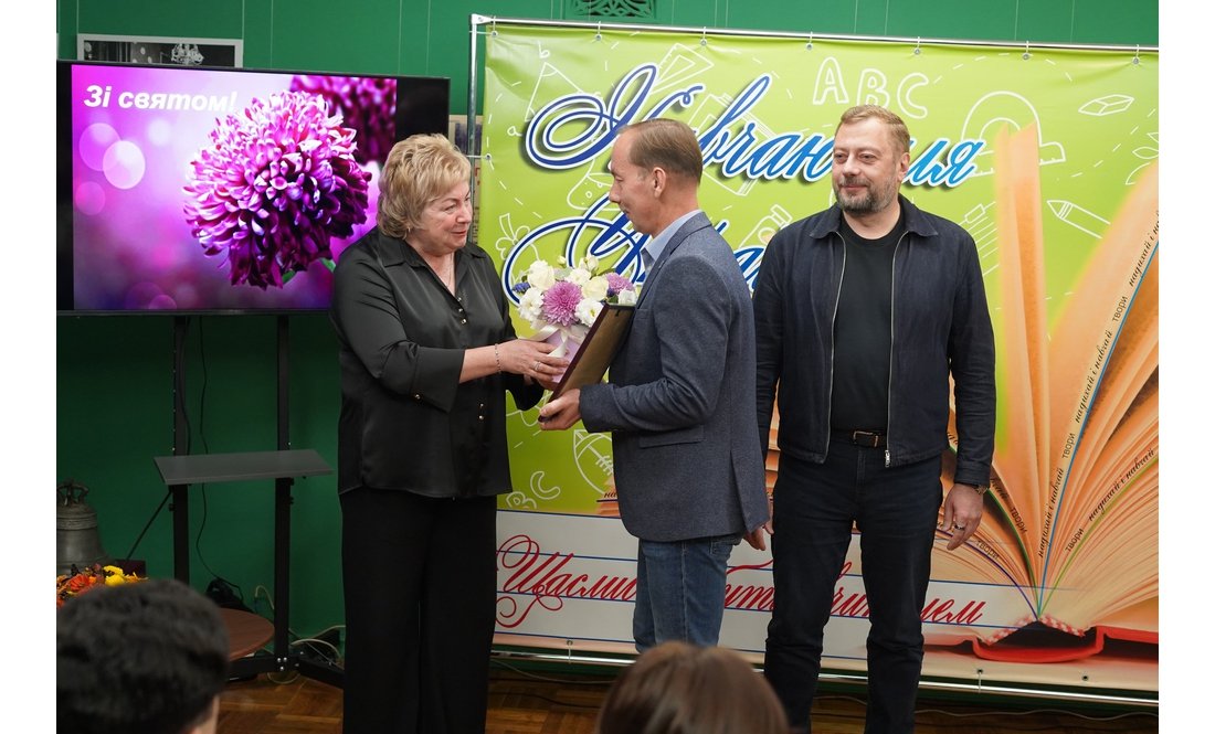 25 найкращих освітян Чернігівщини отримали обласні премії: кого нагородили
