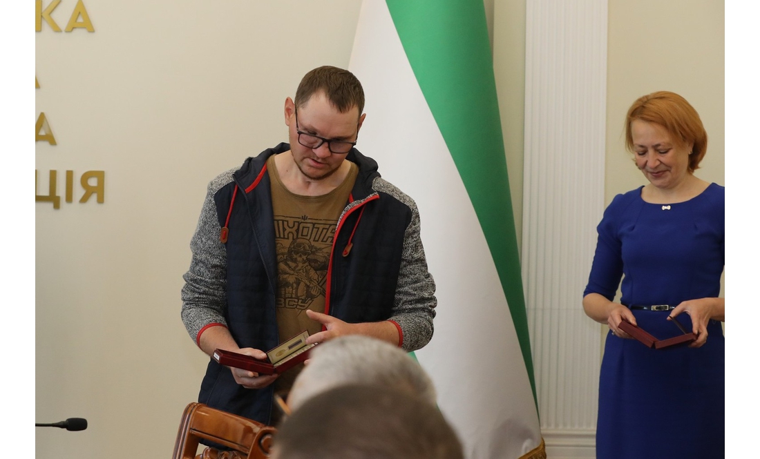 Чернігівці отримали державні відзнаки й почесні звання: кого нагородили