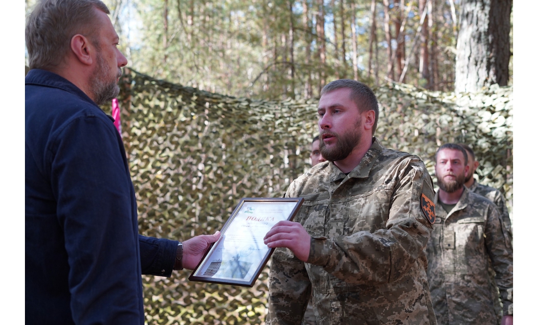 «Підсилили оборонців технікою»: Чаус зустрівся з бійцями 15-го армійського корпусу