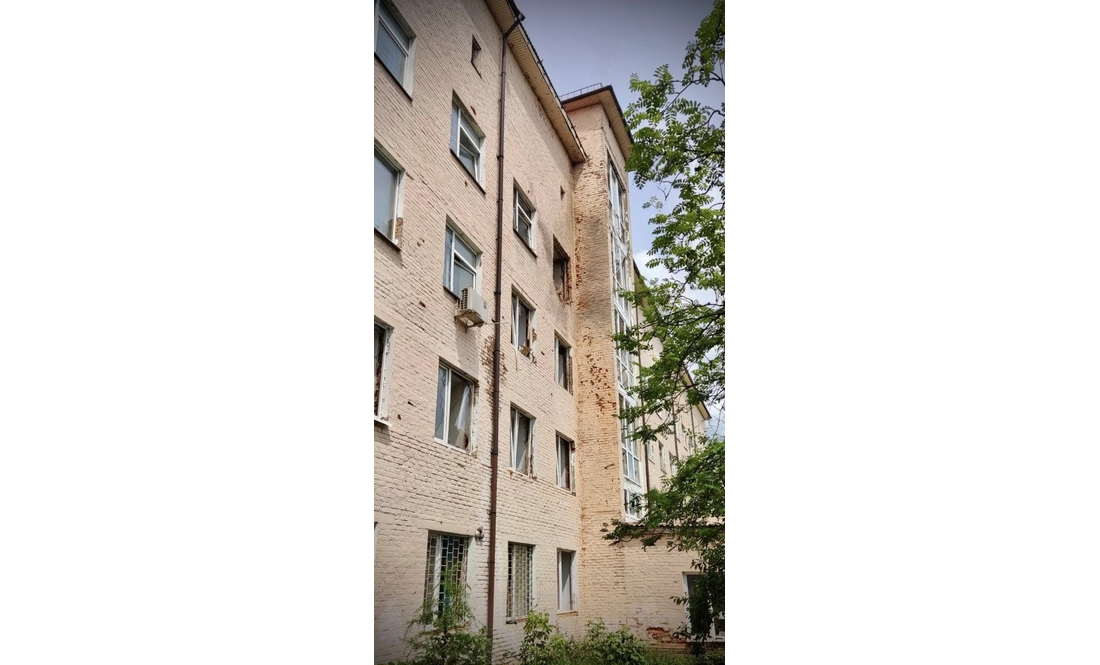 Росіяни вп'яте обстріляли лікарню в прикордонній громаді