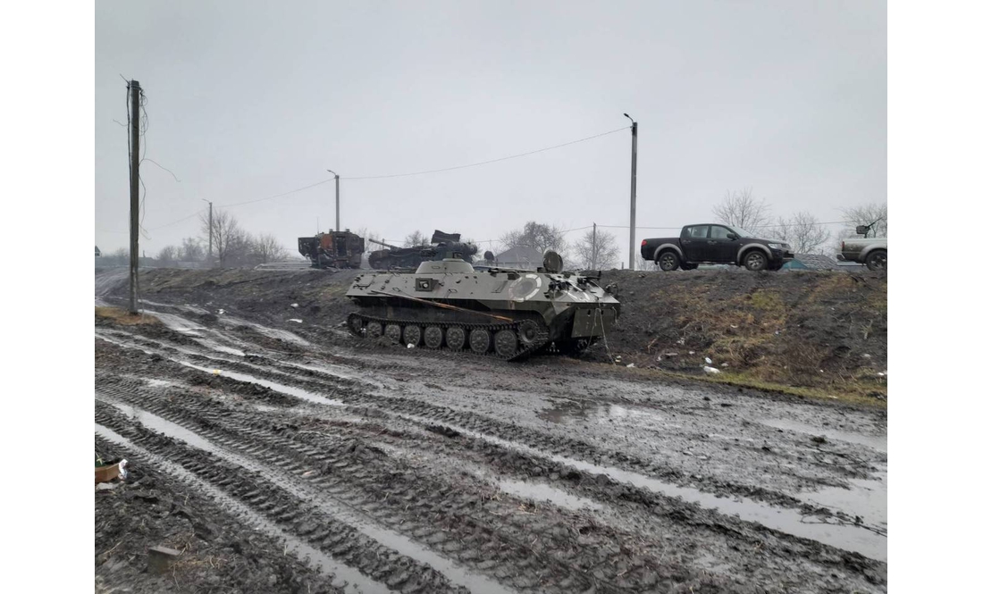 Бої у центрі Чернігівщини: біля Лосинівки десятки знищених  російських бойових машин