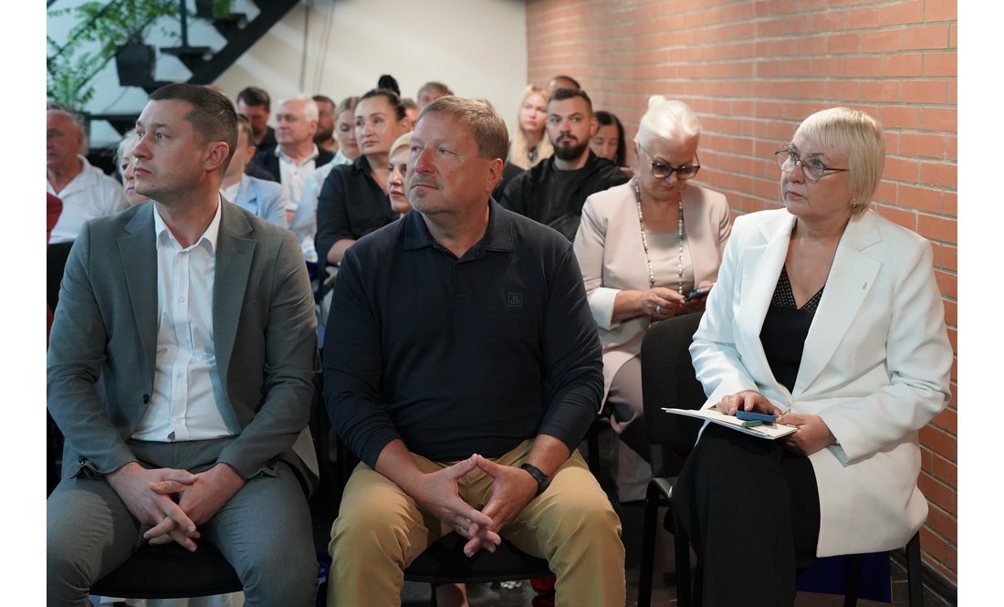 Підприємців Чернігівщини відзначили з нагоди професійного свята: хто отримав подяки