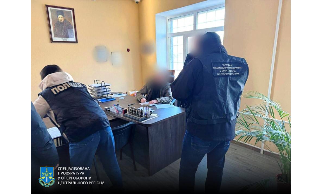 Закупив військовим дрова удвічі дорожче ринку - чернігівцю повідомили про підозру