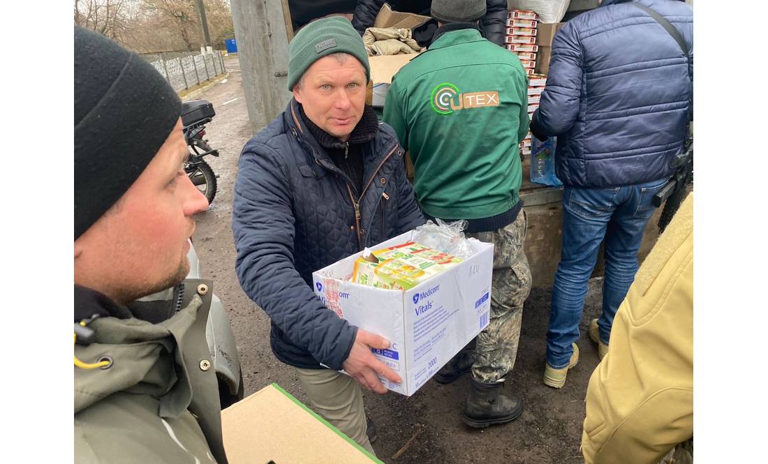 Після звільнення від росіян: у Шестовицю завезли першу гуманітарну допомогу та хліб