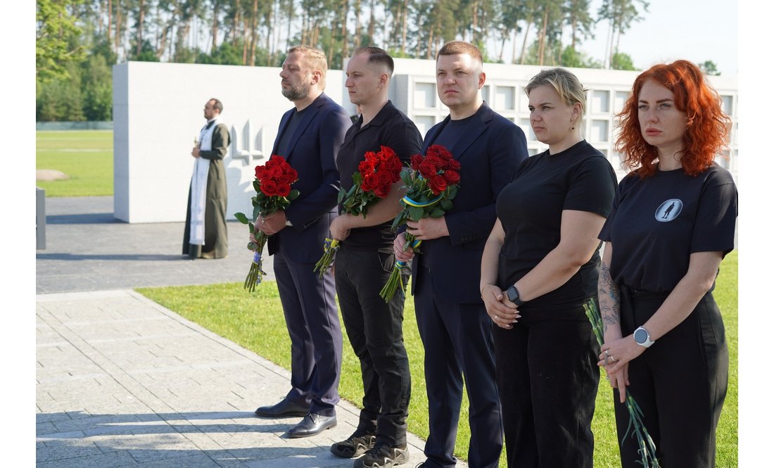 "Ми не знаємо їхніх імен, але знаємо ціну подвигу": на Київщині поховали 12 невпізнаних захисників