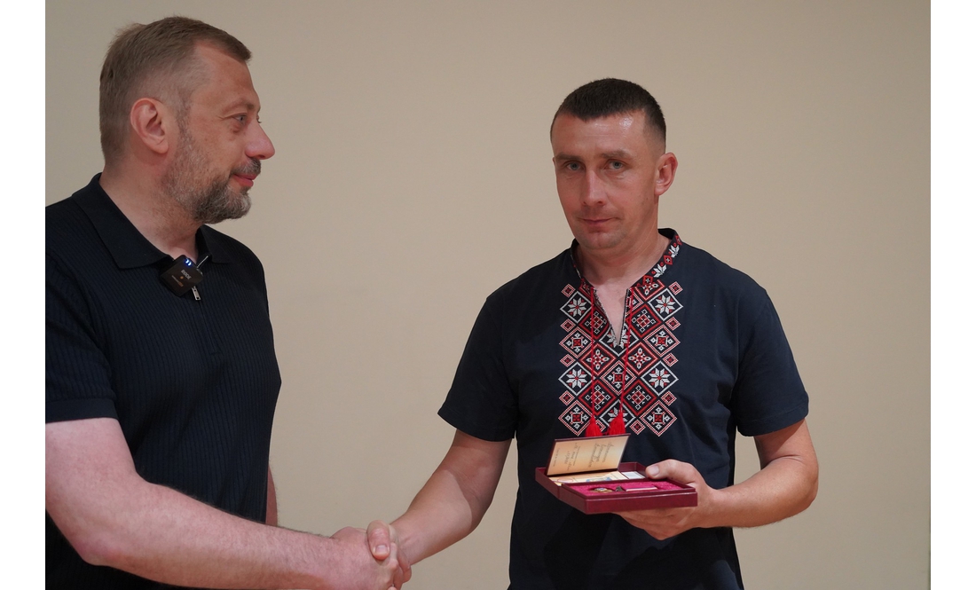 Напередодні Дня Конституції жителі Чернігівщини отримали державні відзнаки: хто у списку