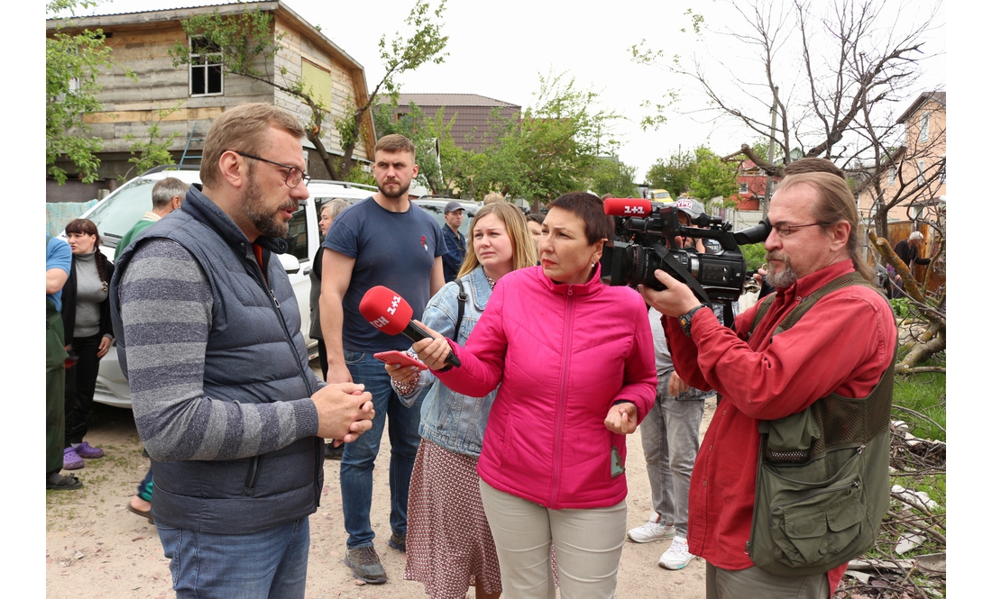 Допоможе церква та волонтери: у Чернігові відбудовуватимуть зруйновану Бобровицю