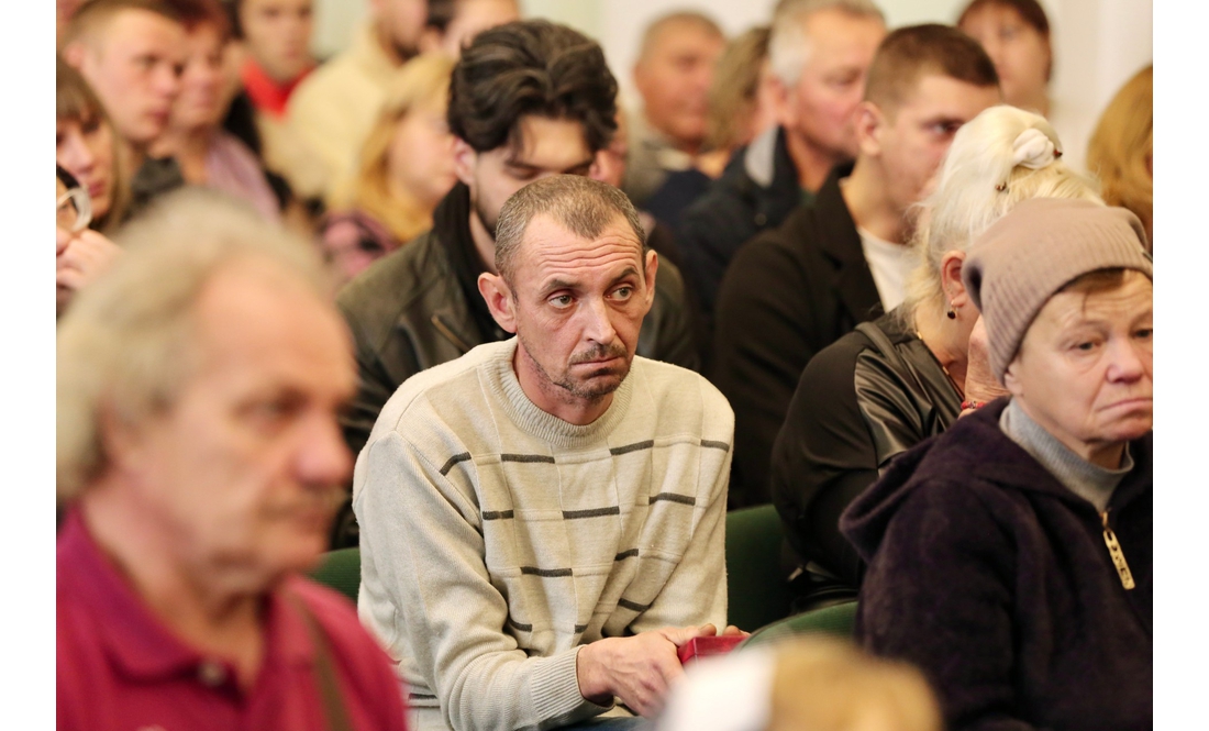 "Ця боротьба триває завдяки їм": родинам захисників із Чернігівщини передали посмертні нагороди