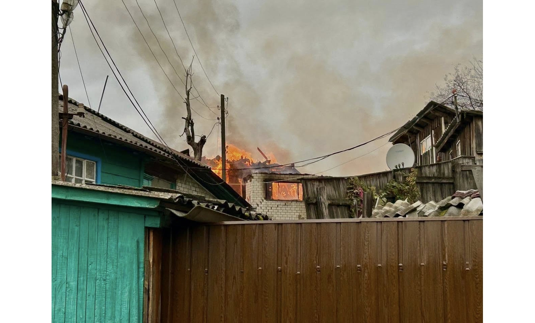 Комбінована атака на прикордонне місто: в якому стані поранені і що відомо про руйнування