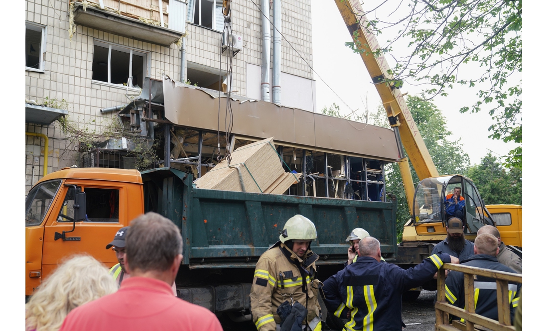 Унаслідок обстрілу обвалився цілий під'їзд: у Києві загинули брати з Чернігівщини