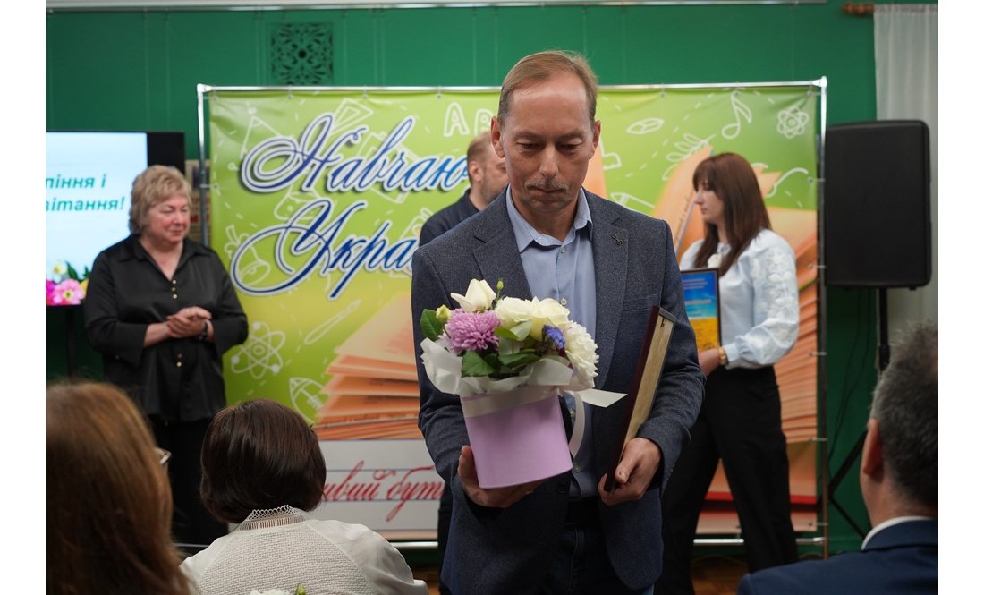 25 найкращих освітян Чернігівщини отримали обласні премії: кого нагородили