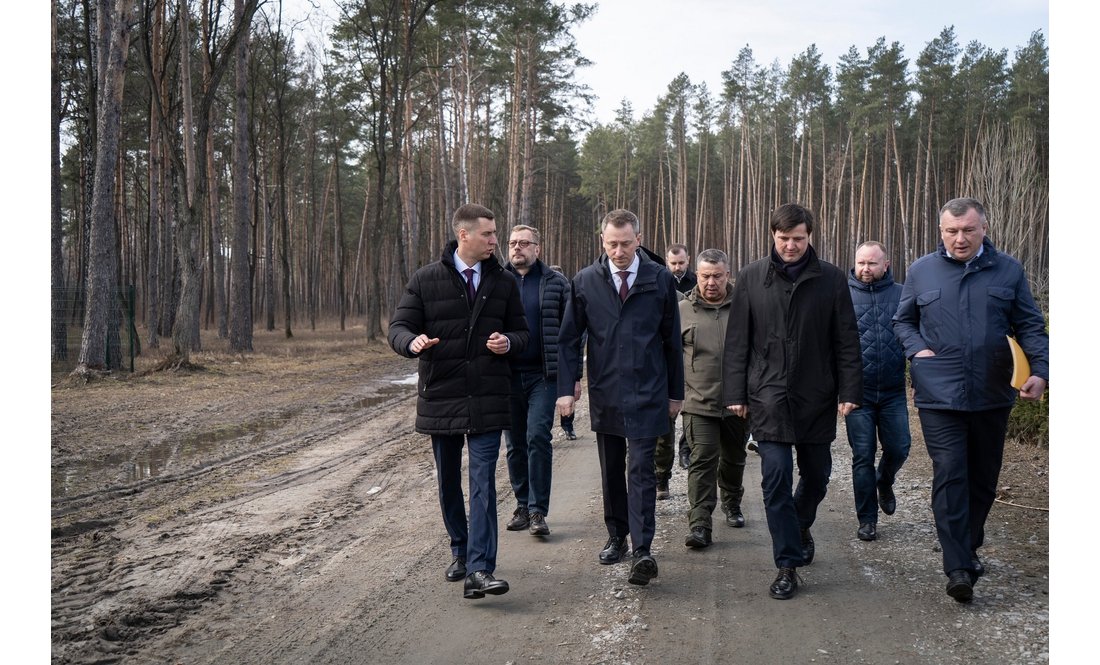 Міністр дивився, як працює найбільший в Україні лісовий селекційно-насіннєвий центр на Чернігівщині