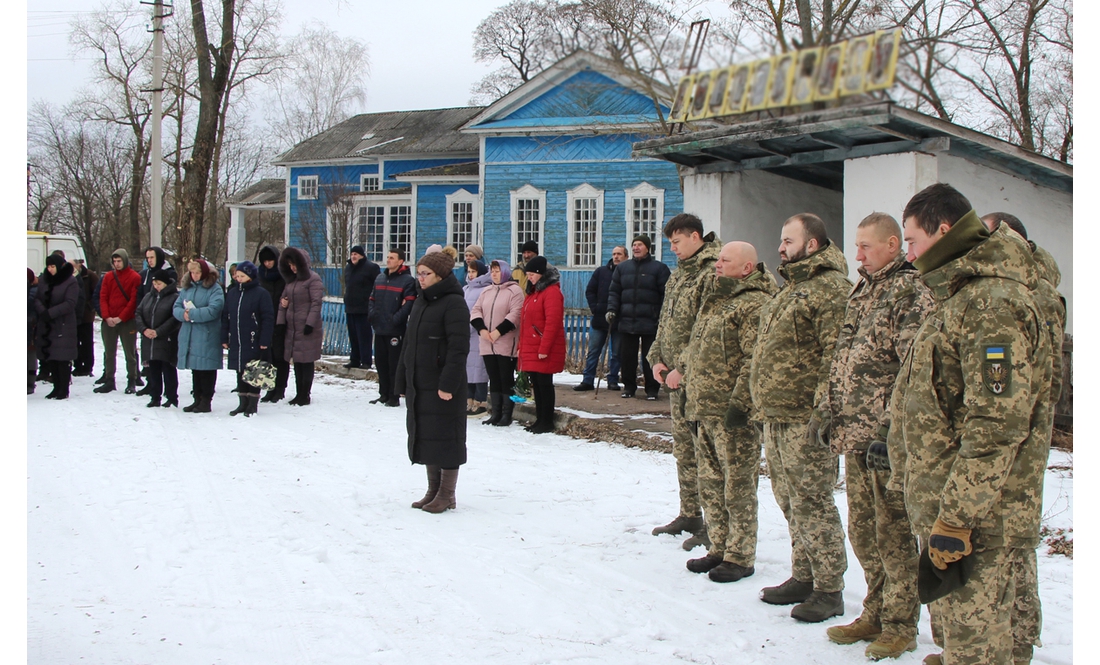 На Чернігівщині поховали бійця, який загинув біля Вугледару