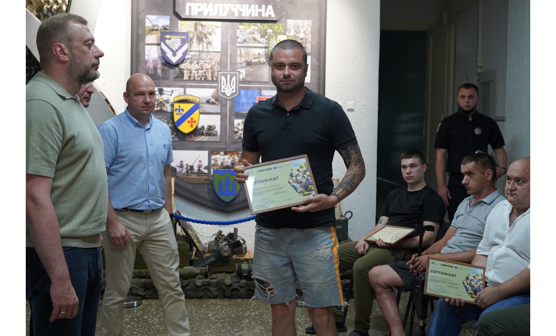 Вісім родин ветеранів із району отримали сертифікати на житло