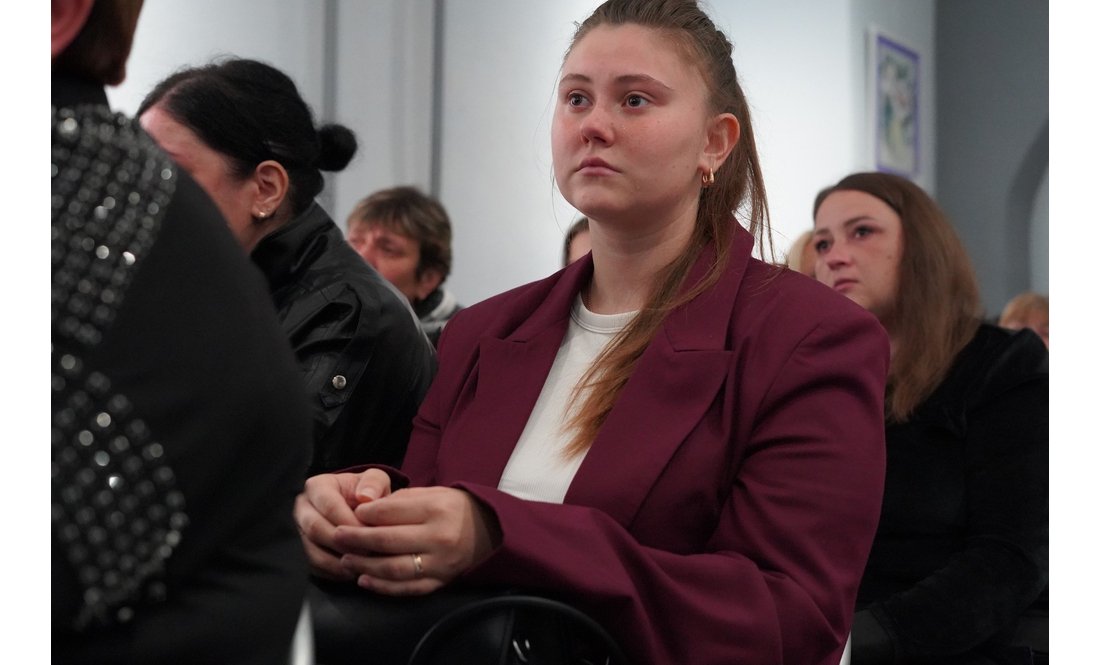«Їхній голос більше не чути»: 54 родини з Чернігівщини отримали нагороди загиблих захисників