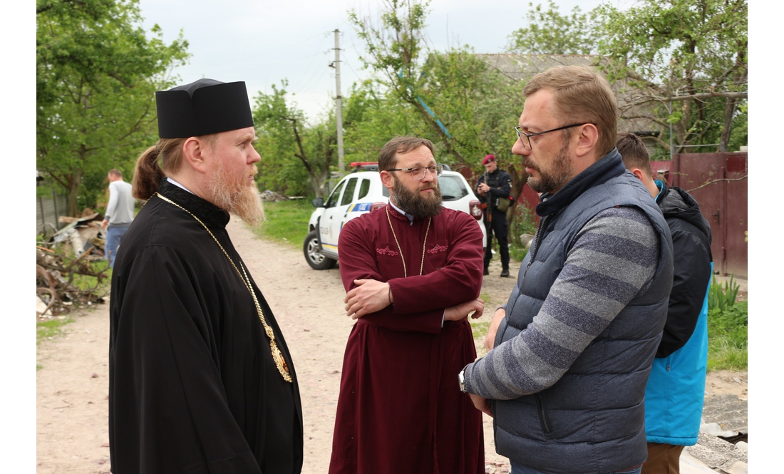 Допоможе церква та волонтери: у Чернігові відбудовуватимуть зруйновану Бобровицю