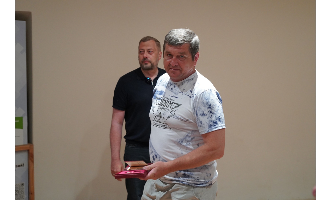 Напередодні Дня Конституції жителі Чернігівщини отримали державні відзнаки: хто у списку