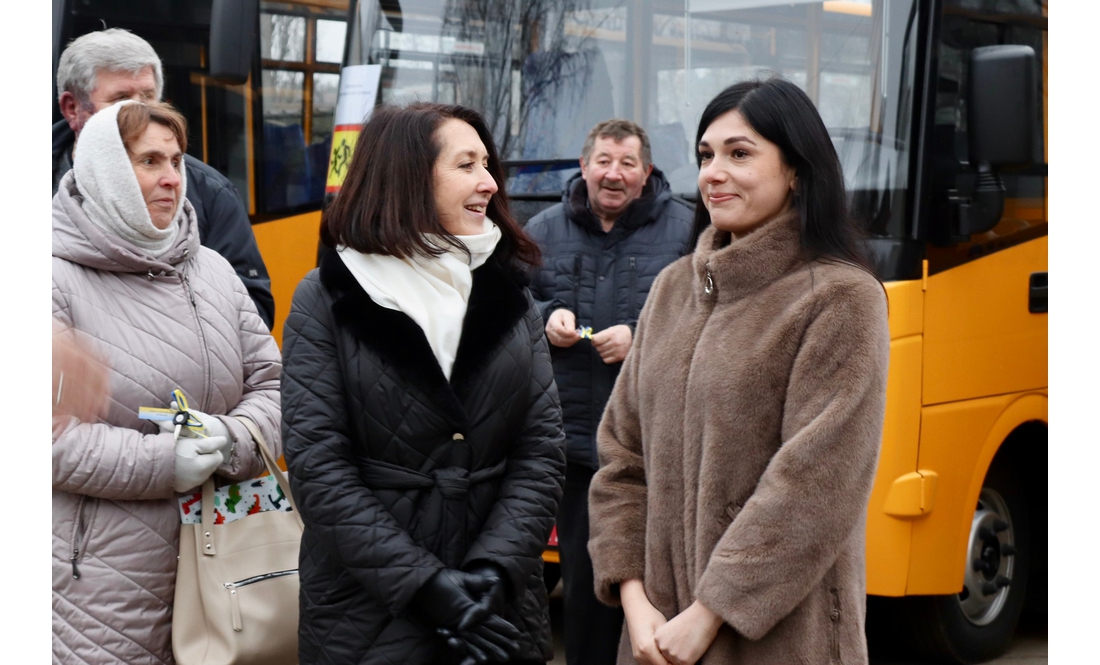 У грудні шість громад Чернігівщини отримали нові шкільні автобуси
