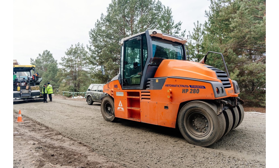 На Чернігівщині лагодять важливу автомагістраль