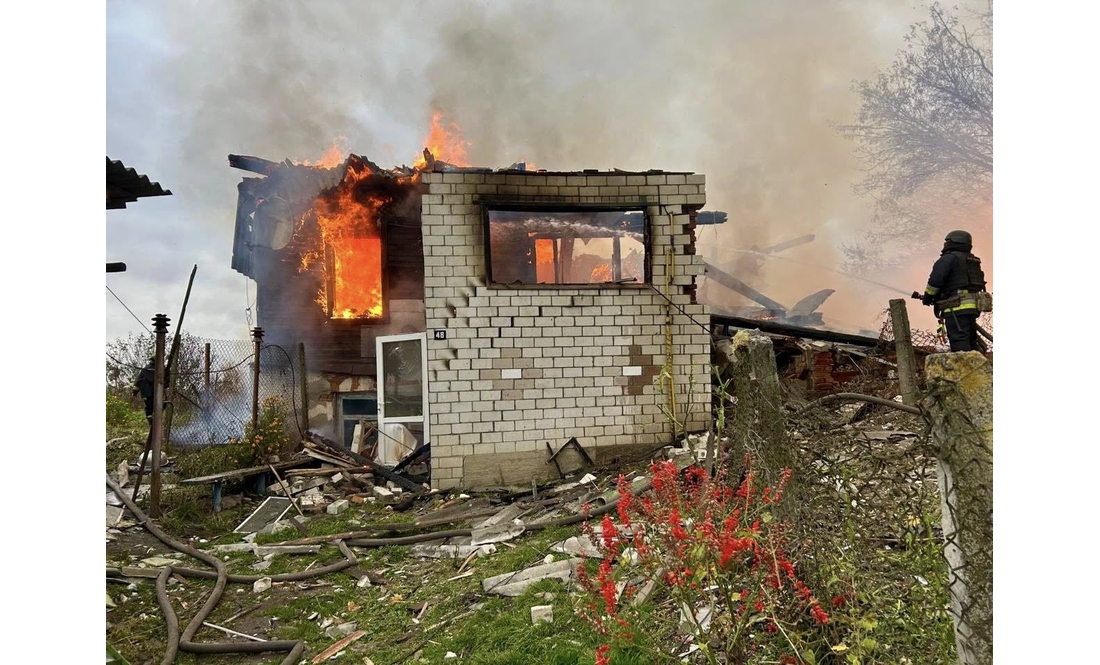 Комбінована атака на прикордонне місто: в якому стані поранені і що відомо про руйнування