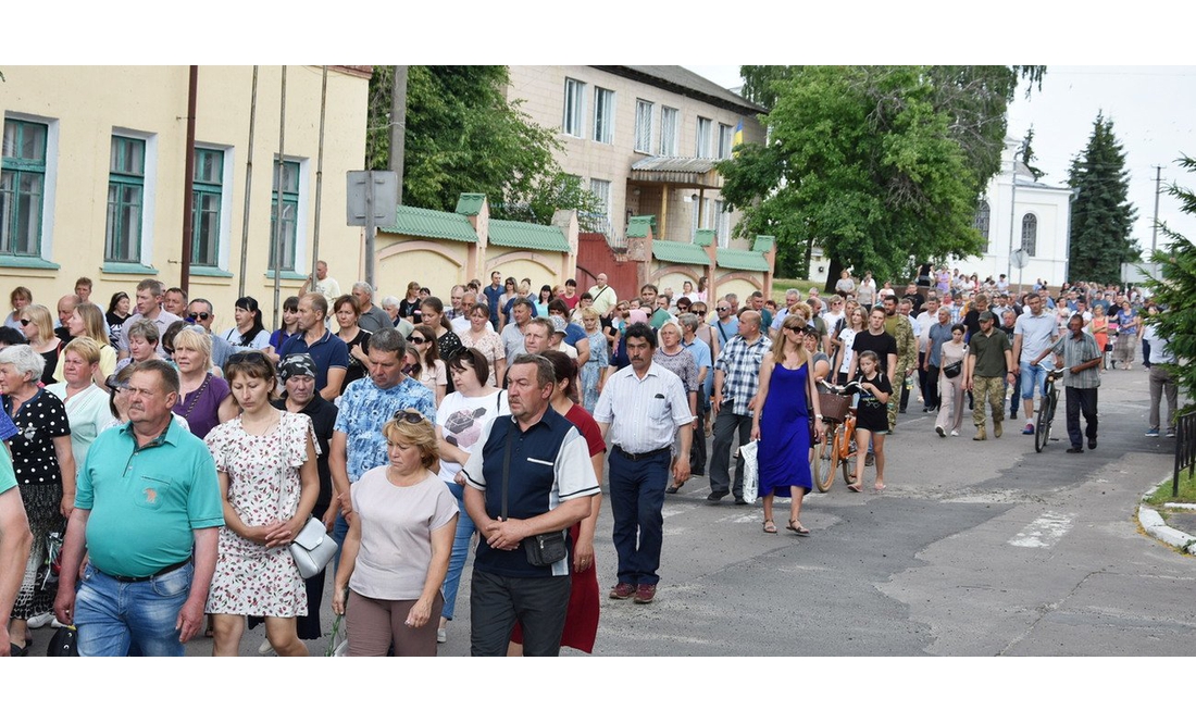 У Коропі поховали загиблого Героя