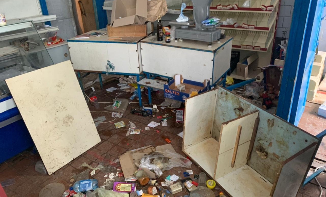 На околицях Чернігова російські солдати грабують магазини