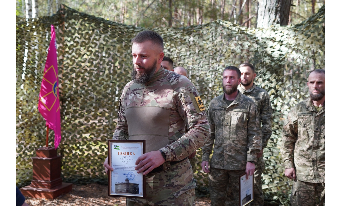«Підсилили оборонців технікою»: Чаус зустрівся з бійцями 15-го армійського корпусу