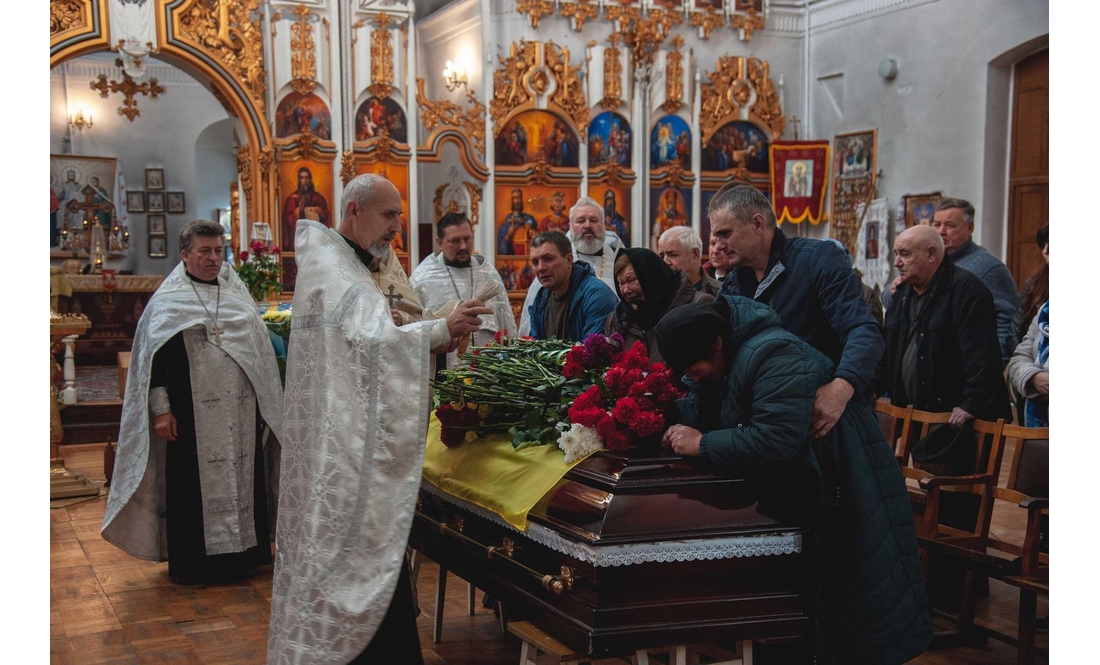 У Ніжині поховали загиблого під Лиманом бійця