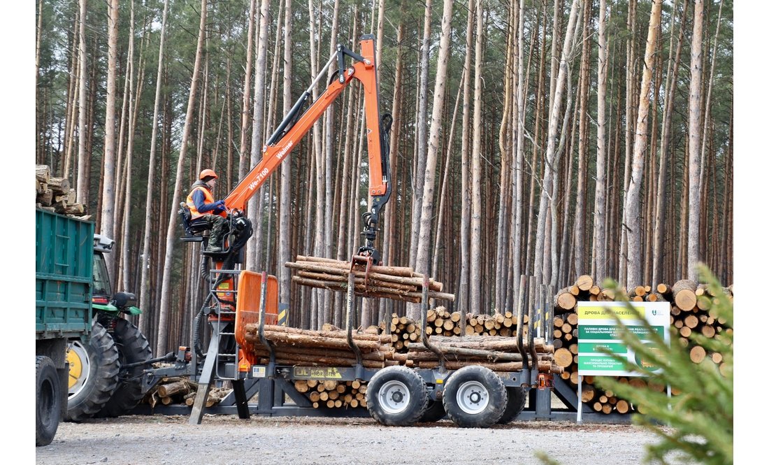 Міністр дивився, як працює найбільший в Україні лісовий селекційно-насіннєвий центр на Чернігівщині