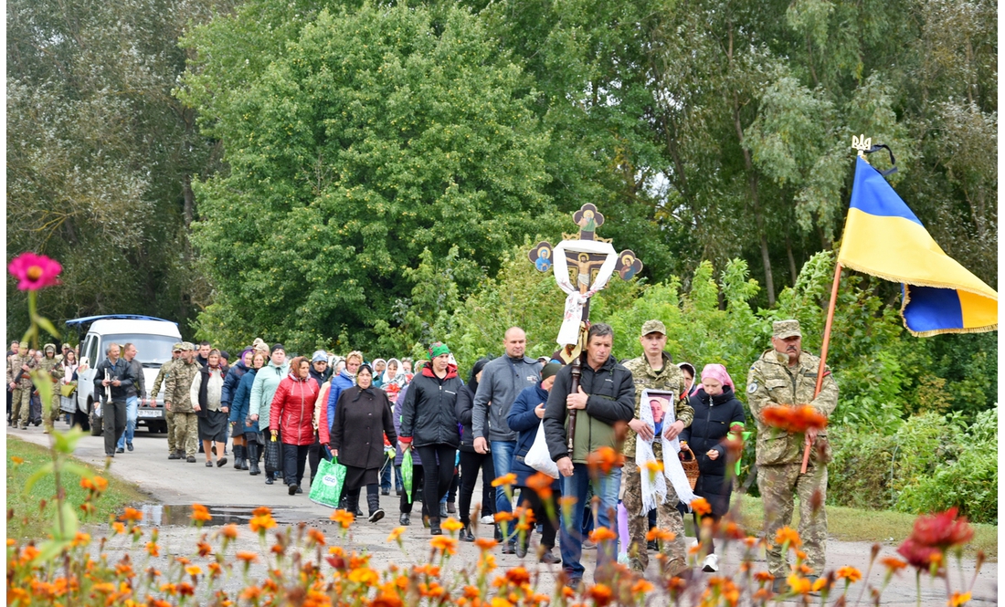 У Коропській громаді попрощались із Захисником: загинув на Херсонщині