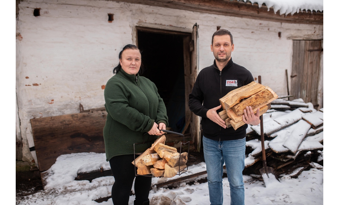 Переселенці з Донеччини знайшли дім у селі на Чернігівщині - облаштовуються