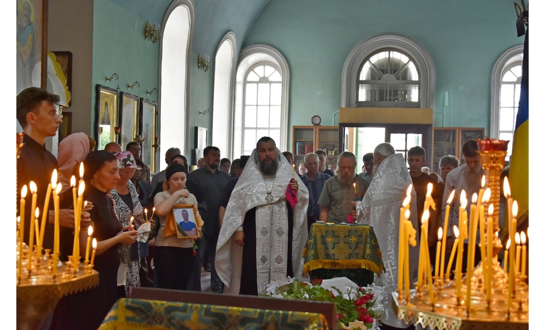 У Коропі поховали загиблого Героя