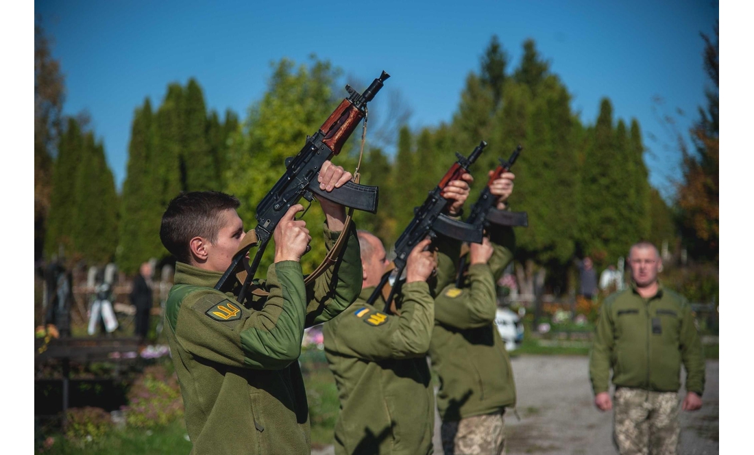 У Ніжині поховали загиблого під Лиманом бійця