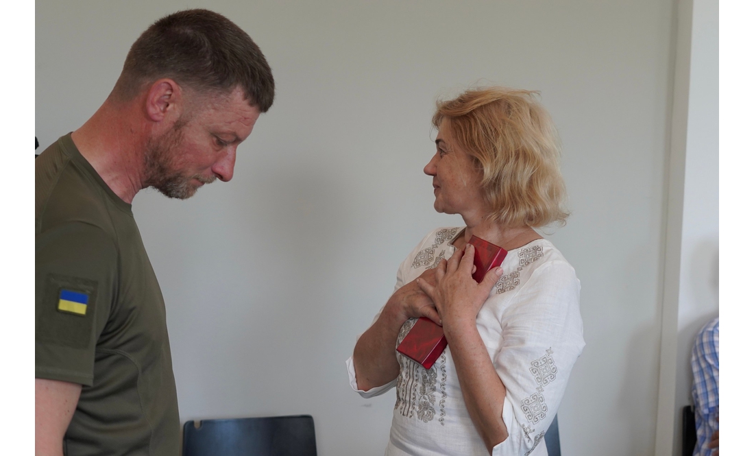 У громаді шістьом родинам загиблих захисників передали державні нагороди