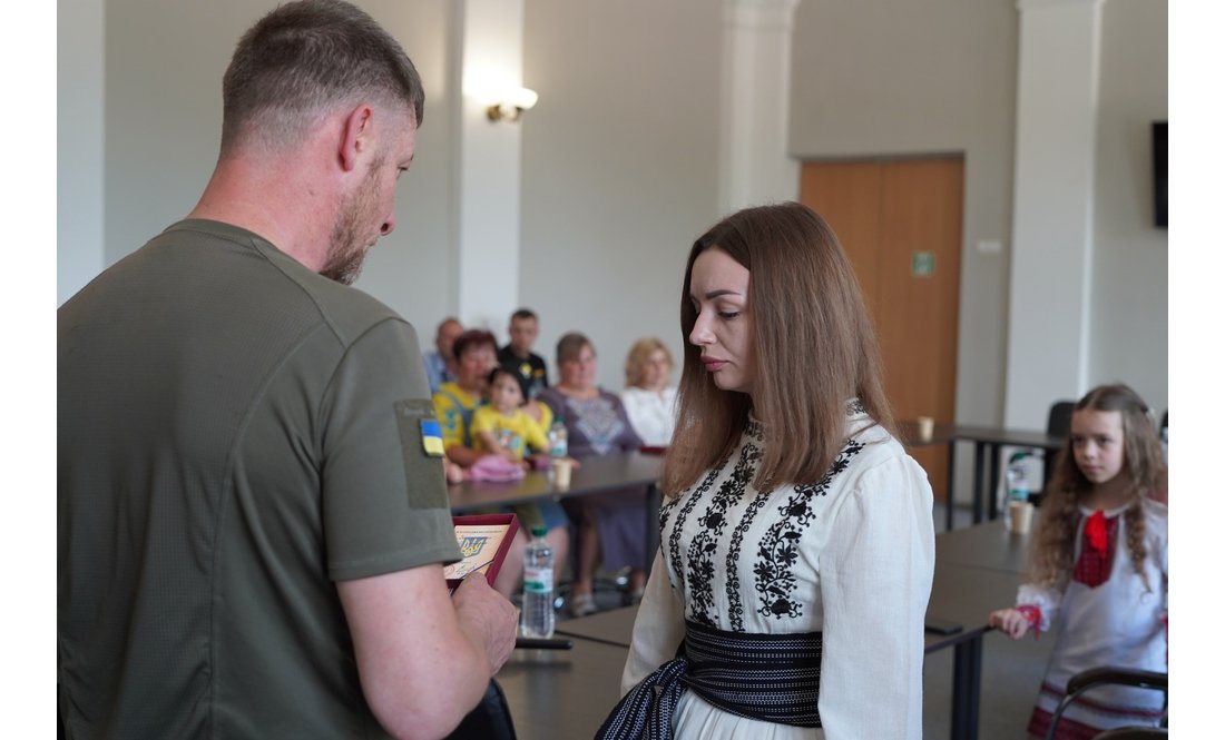 У громаді шістьом родинам загиблих захисників передали державні нагороди