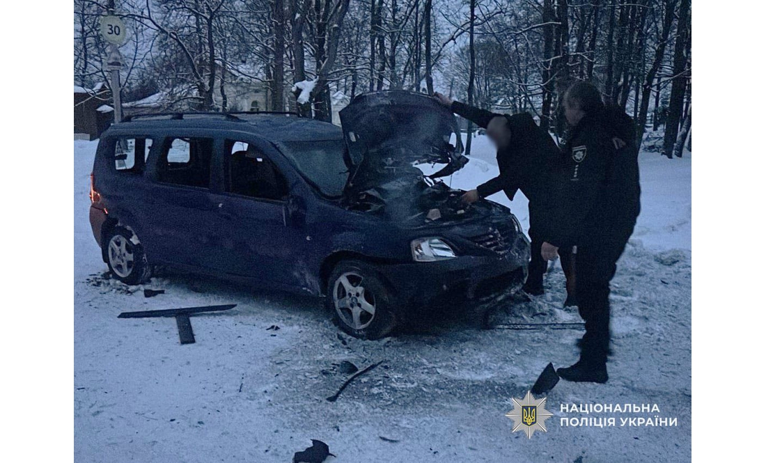 Російські дрони знищили автівки й будинок культури на Чернігівщині