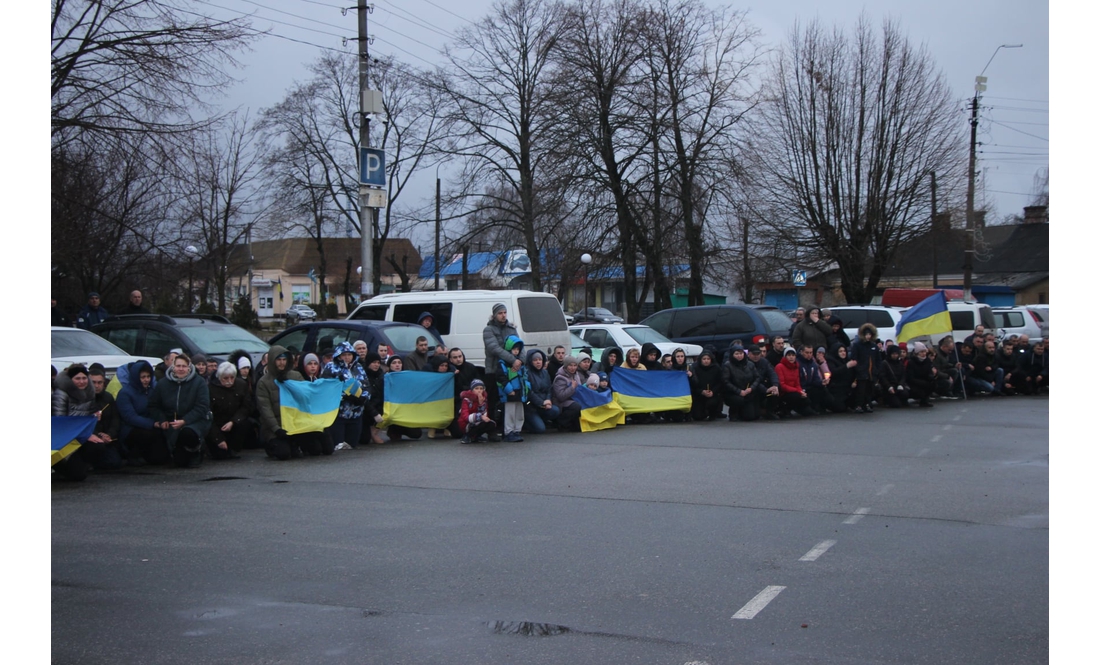 На Сновщині прощаються із загиблими земляками