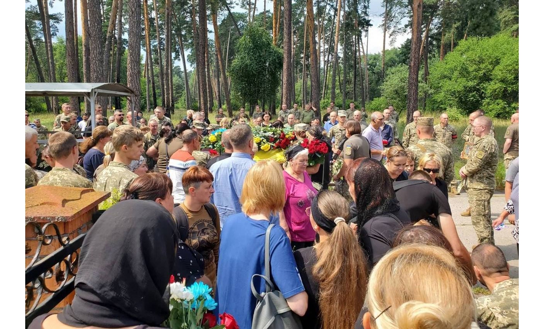 На Чернігівщині поховали двох Героїв, які загинули на Донеччині