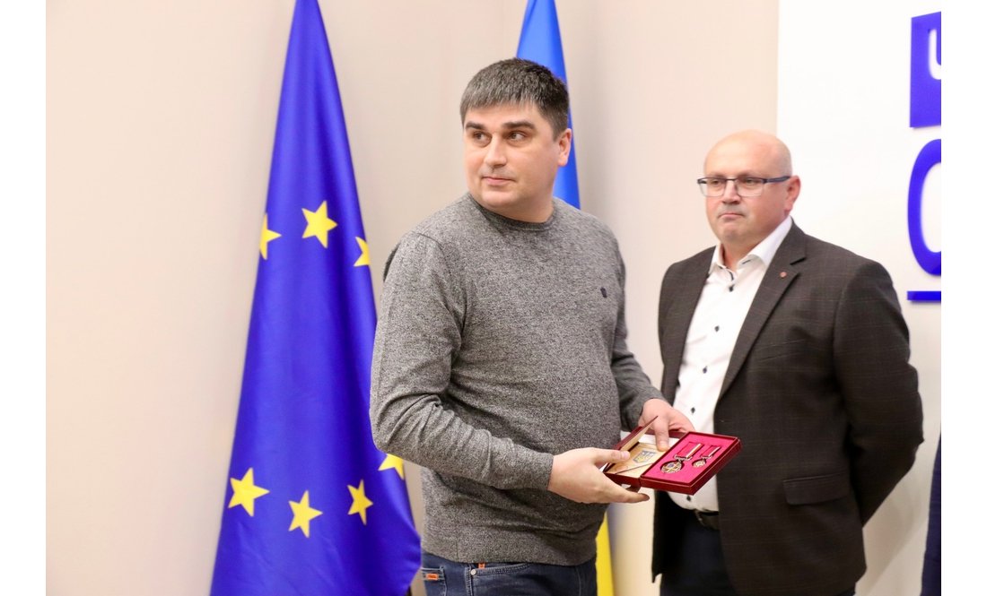 "Колись про них точно напишуть книжки": у Чернігові відзначили енергетиків