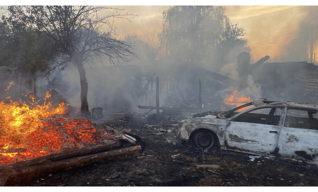 У чотирьох селах Чернігівщини - пожежі та пошкодження через ворожі обстріли