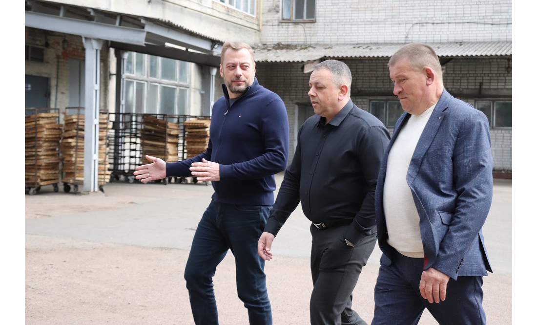 У Ніжині показали хлібзавод, що отримав державний грант