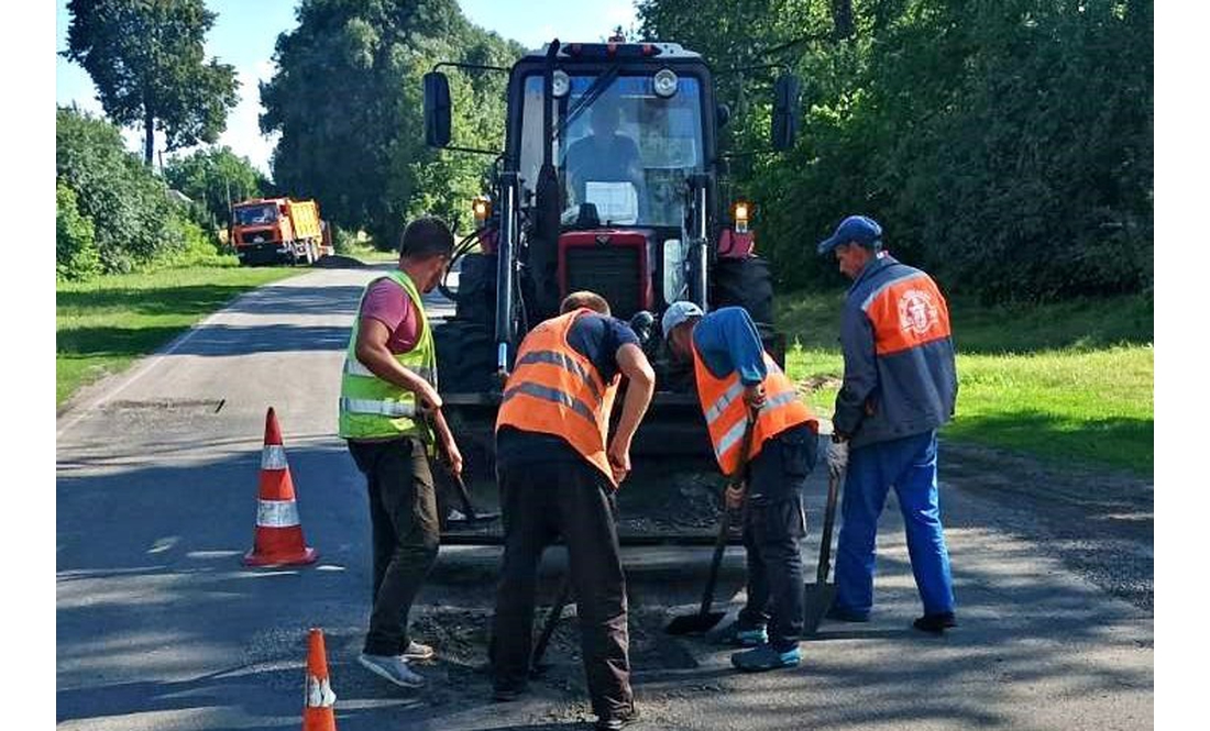 На Чернігівщині активно ремонтують будинки, школи, садки та дороги