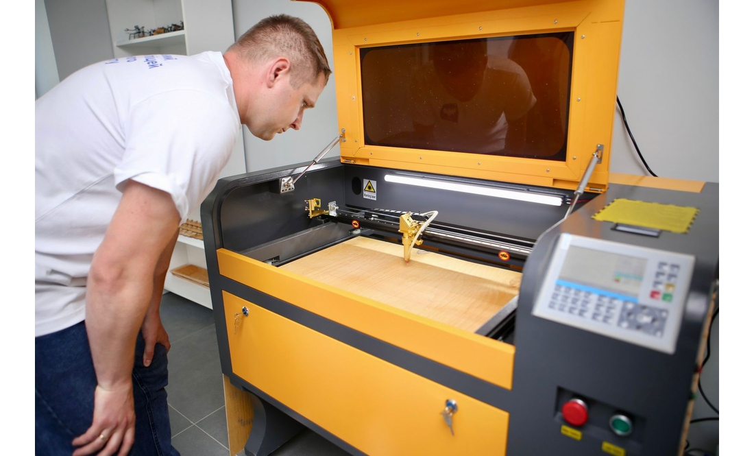 Рекордні кошти на автобуси й укриття, реформа харчування: освітня галузь Чернігівщини у 2025