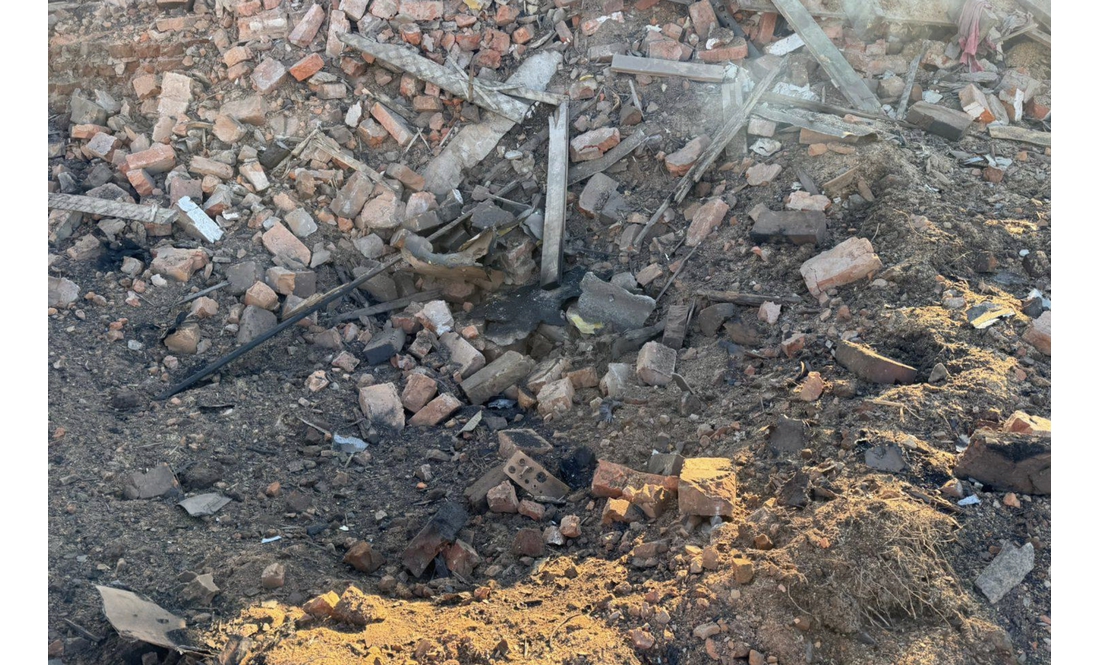 Росіяни розбомбили старостат у прикордонному селі на Чернігівщині