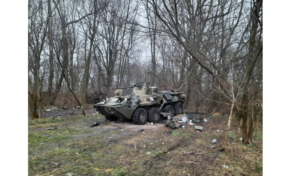 Бої у центрі Чернігівщини: біля Лосинівки десятки знищених  російських бойових машин